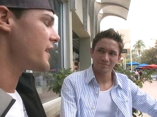 Hardcore gay fuck scene